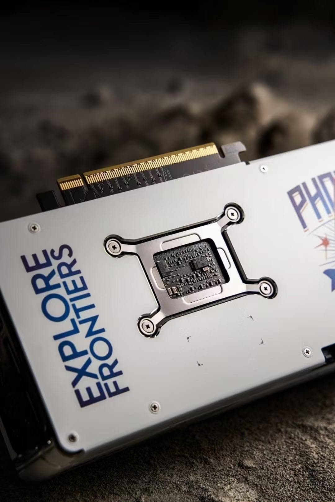 WEELIAO GUNNIR Intel Arc B570 Photon 10G weiße Grafikkarte, 2670 MHz Grafikkarte, 10 GB 160-Bit GDDR6, PCIE4.0, 1 HDMI 2.1, 3 DP2.1, drei Lüfter, TBP 186 W Bild 5
