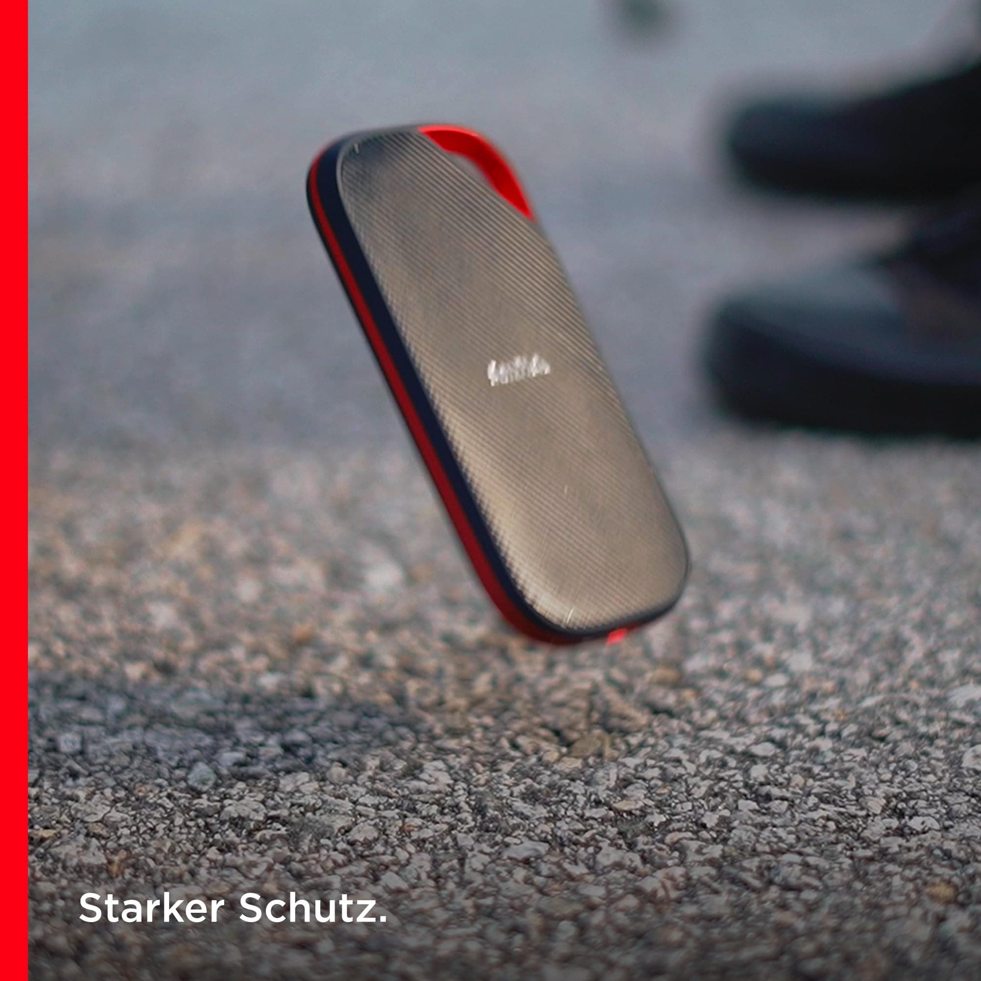 SanDisk Extreme PRO mit USB4 4 TB (portable SSD, bis zu 3.800 MB/s Lesegeschwindigkeit, robustes Design mit IP65, kompatibel mit USB-C & Thunderbolt, Silikonhülle & Aluminiumgehäuse) Schwarz USB4 4 TB Bild 8
