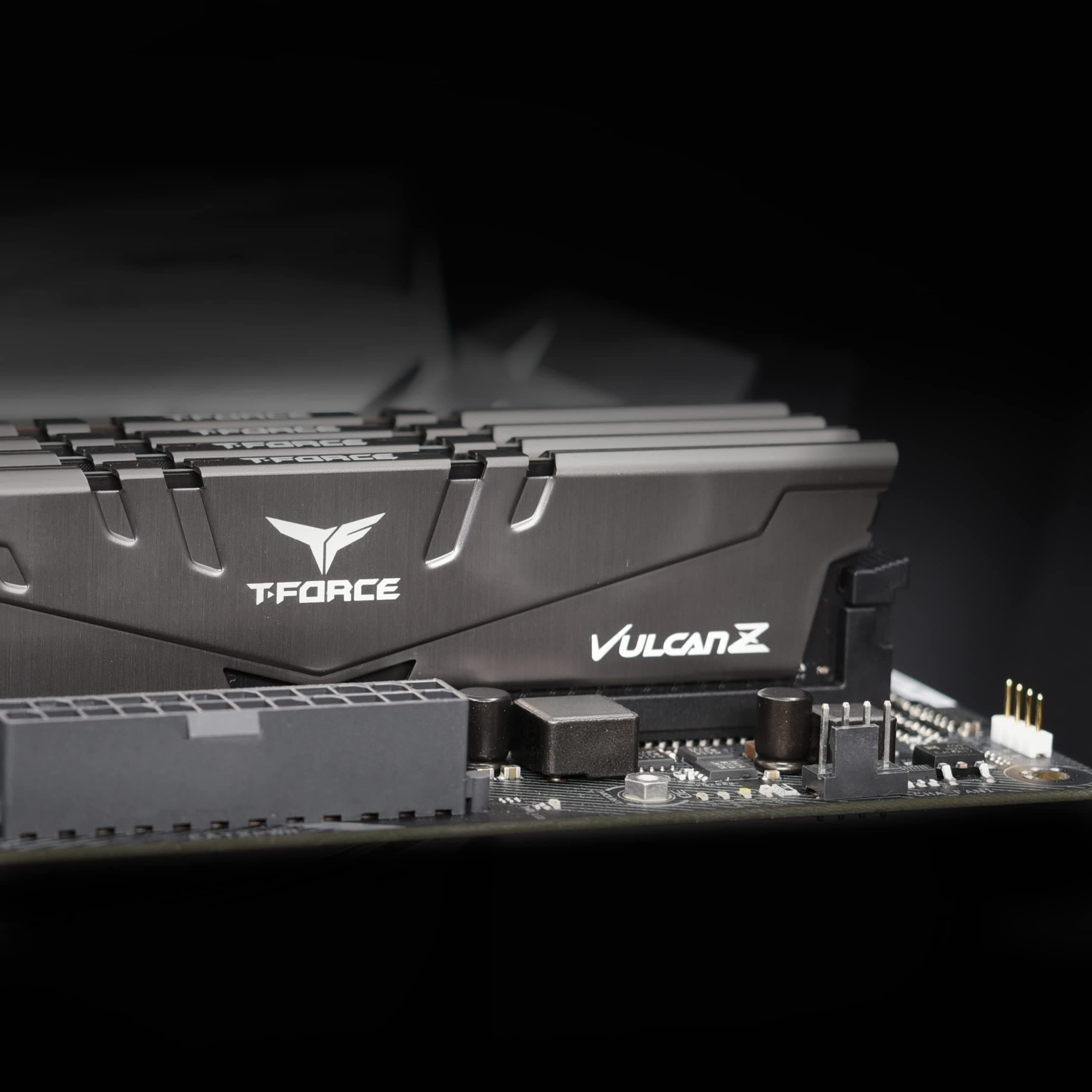 TEAMGROUP Team T-Force Vulcan Z DDR4 Gaming Memory, 2 x 16 GB, 3600 MHz, 288 Pin DIMM, Grey 2x16GB Classic multicolour Bild 5