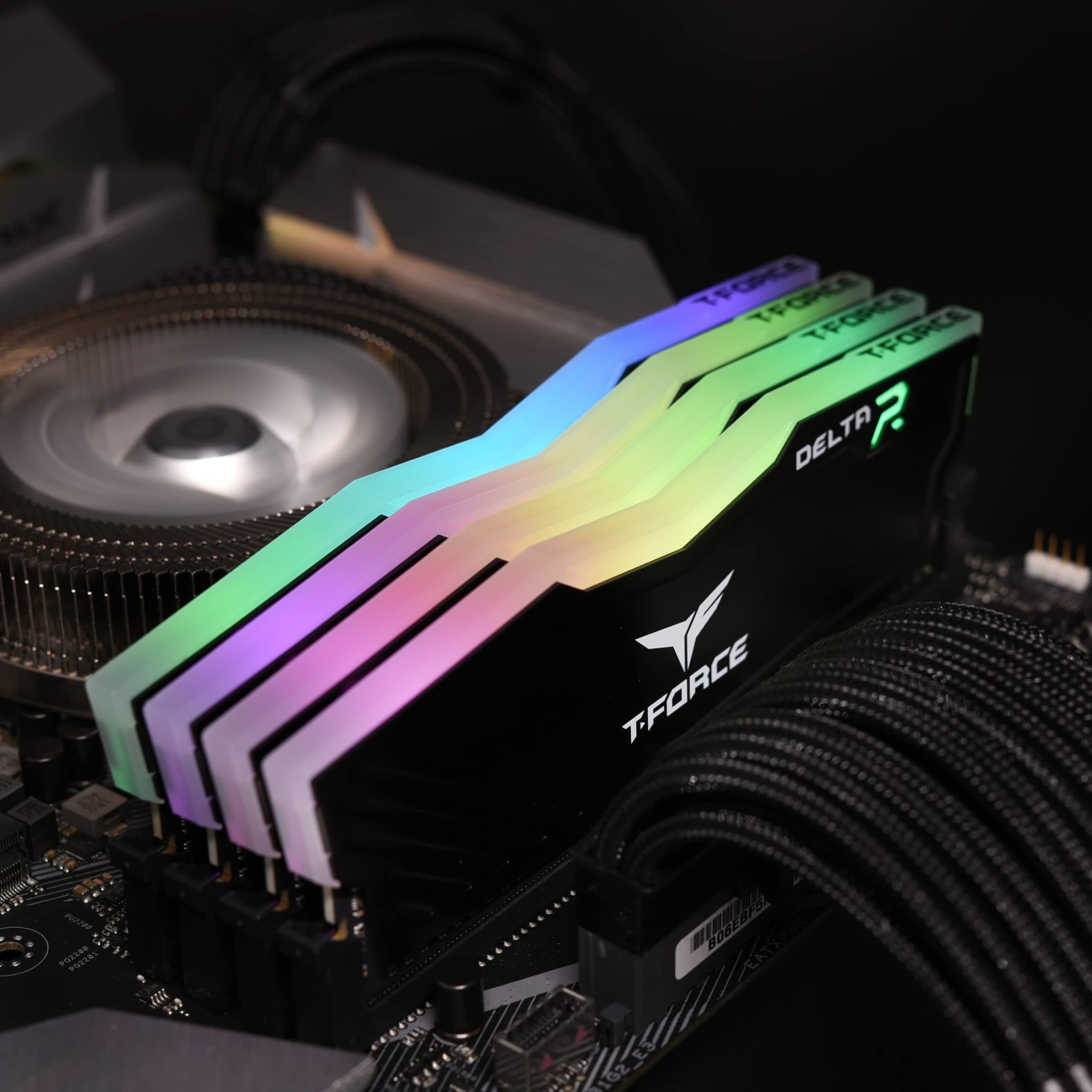 TEAMGROUP Team T-Force Delta RGB DDR4 Gaming Memory, 2 x 8 GB, 3600 MHz, 288 Pin DIMM, Black 16GB (8GBx2) - 3600MHz C18 Black Bild 5