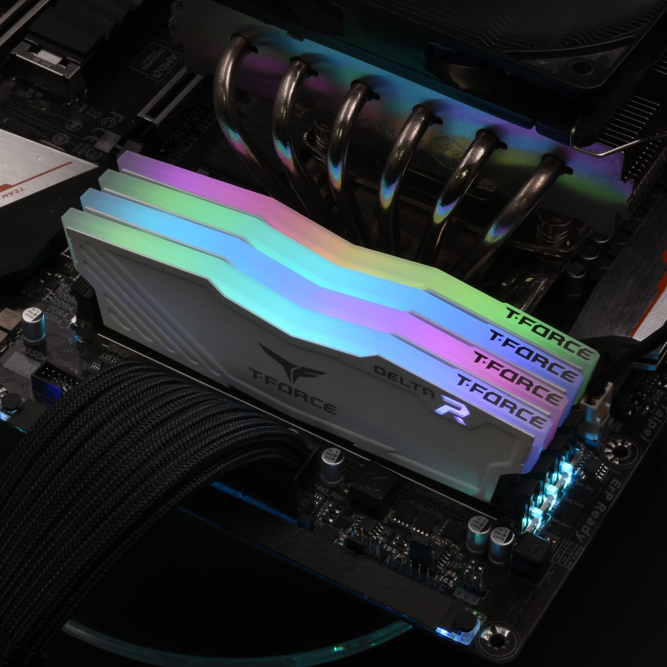 TEAMGROUP Team T-Force Delta RGB DDR4 Gaming Memory, 2 x 8 GB, 3600 MHz, 288 Pin DIMM, White 16GB (8GBx2) - 3600MHz C18 weiß Bild 3