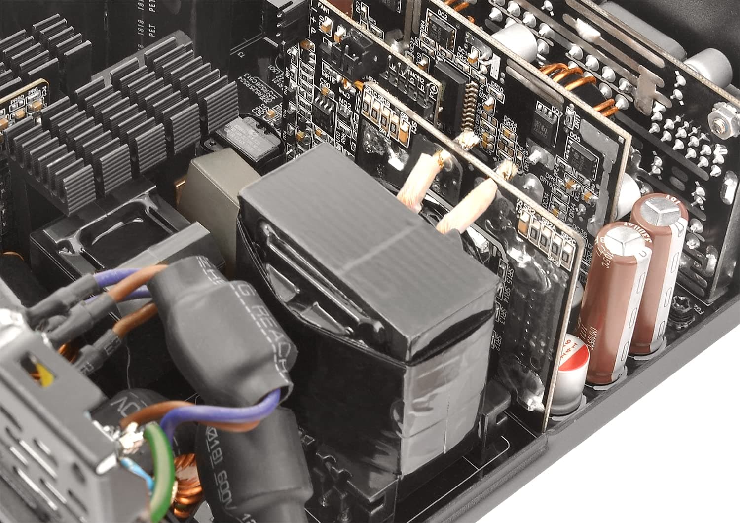 Thermaltake Toughpower GF3 1200W | ATX 3.0 | PCIe Gen 5 Ready | Smart Zero Fan | 80 Gold Platinum | Fully Modular Bild 5