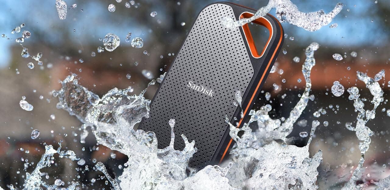 SanDisk Extreme PRO Portable SSD 2 TB (externe SSD, NVMe-SSD-Performance, 2,5 Zoll, 2.000 MB/s Lesen und Schreiben, AES-Verschlüsselung, IP65-Wasser- und -Staubschutz) grau Schwarz 2 TB Bild 4