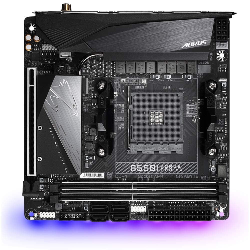 GIGABYTE B550I AORUS PRO AX Mainboard – AMD Ryzen 5000 CPUs, 8 Phasen VRM, bis zu 5300 MHz DDR4, 1xPCIe 4.0 + 1xPCIe 3.0 M.2, Wi-Fi 6E, 2.5GbE LAN, USB 3.2 Gen 2 Mini ITX Bild 3