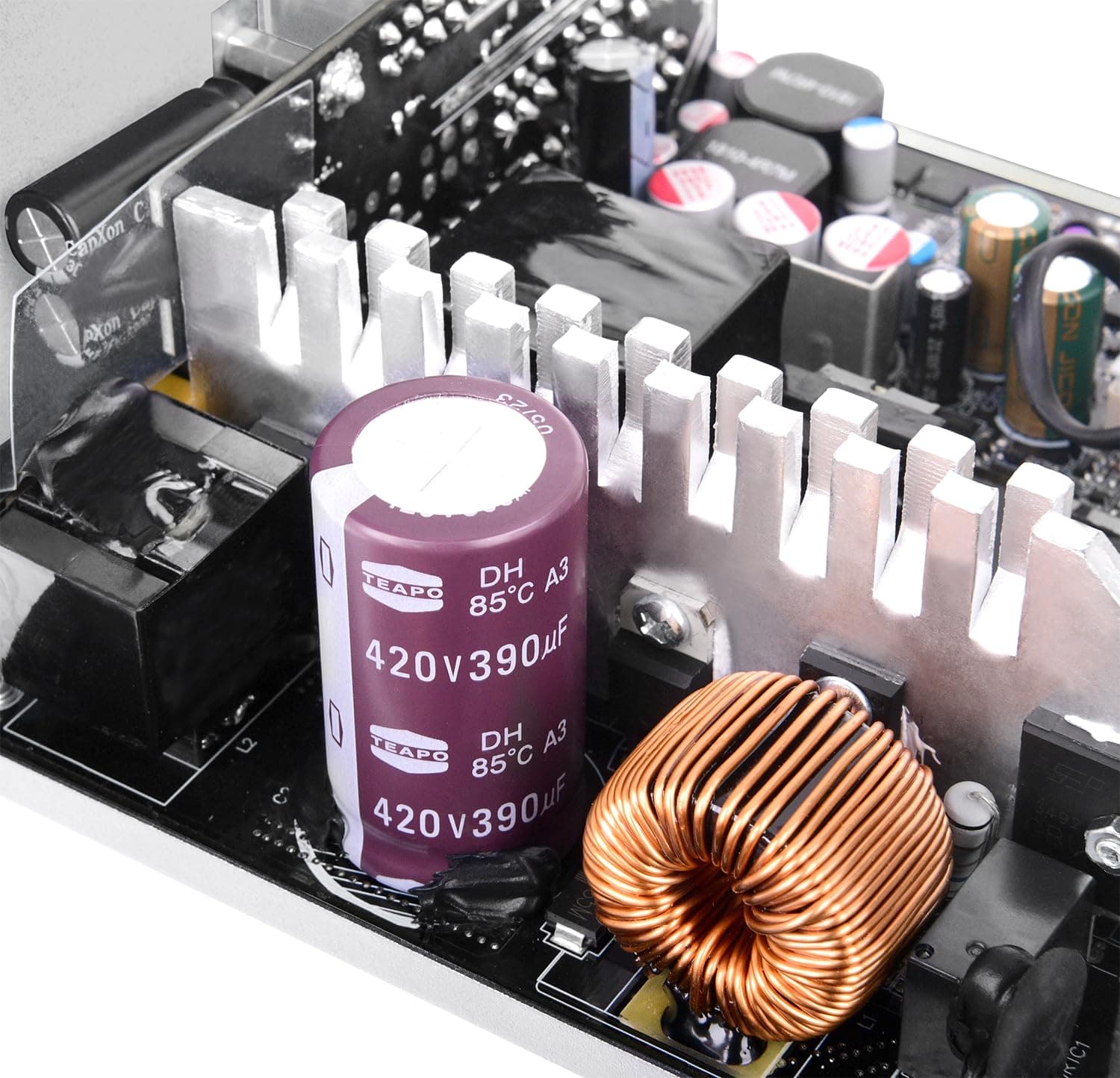 Thermaltake Toughpower GT 750W | ATX 3.1 | 80 Plus Gold | vollmodulares Netzteil | PCIe 5.1 12V-2x6 (12+4) | Smart Zero Fan sehr leise | Snow (Weiß) | 5 Jahre Garantie 750W Weiß Bild 7