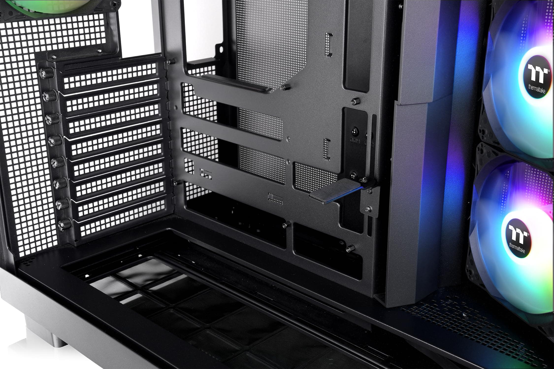 Thermaltake View 380 XL TG ARGB | Mid Tower PC‑Gehäuse | 4‑mm Tempered Glass | E‑ATX & XL‑Mainboard Support | USB‑C Front I/O | 360‑mm Radiator Support | High‑Airflow Design | Black View 380 XL Black Bild 5